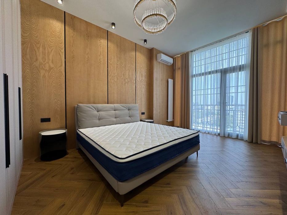 Продается 3хком новостройка в центре