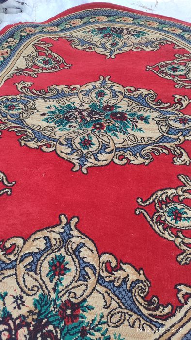 Палас на пол продам 10000