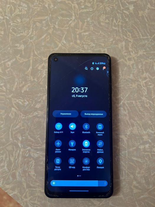 Продаю Samsung A21 S (32/4 гб)