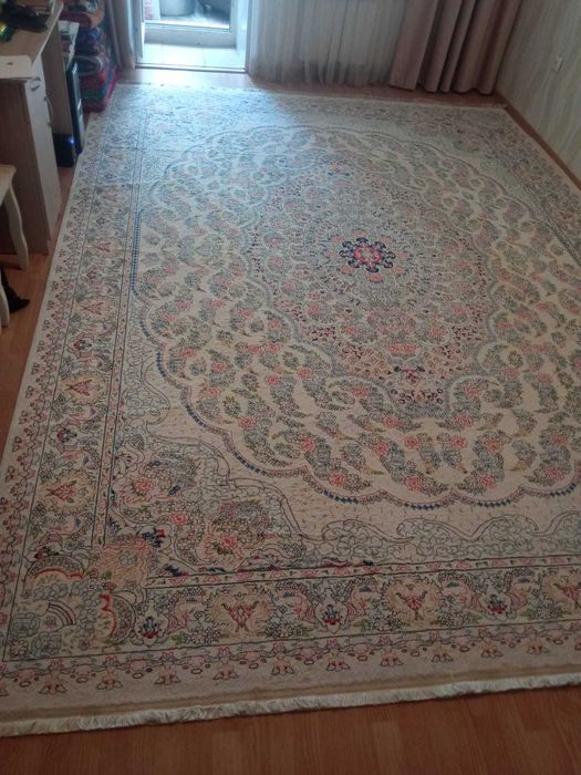 Продам иранский ковер 300Х400