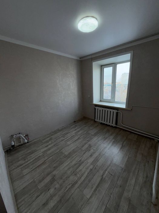 Продам трехкомнатную квартиру