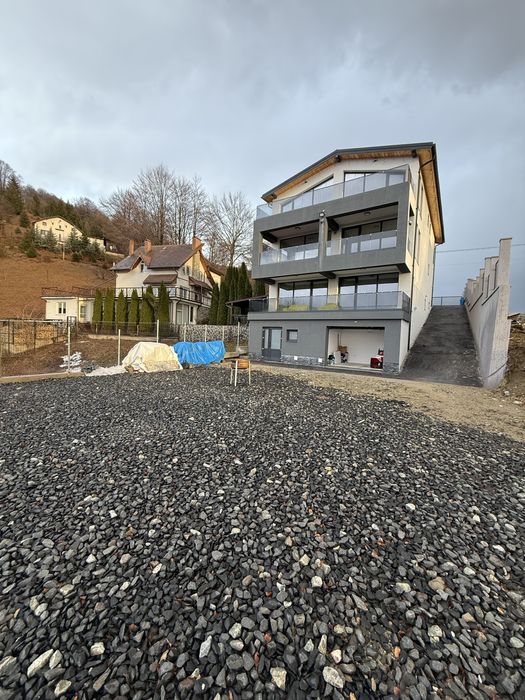 Casă de Vacanță  situata Statiunea  Parâng  Petrosani cota 1300