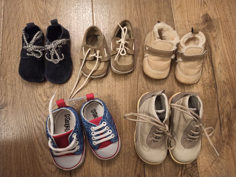 Лот бебешки обувки 18-20 номер