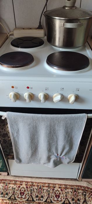 Продам электроплиту