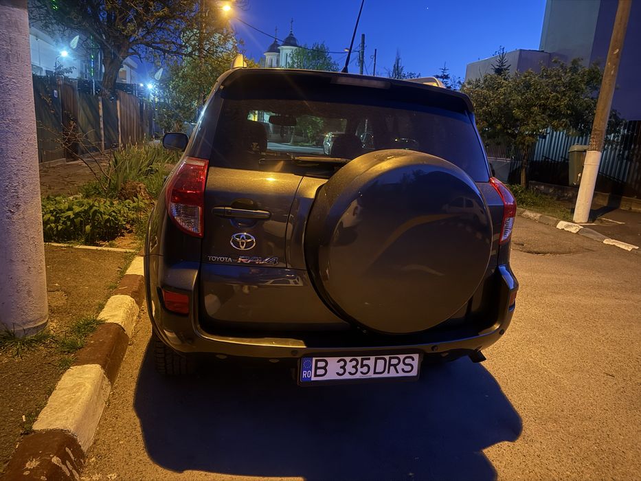 Vand Toyota Rav 4
