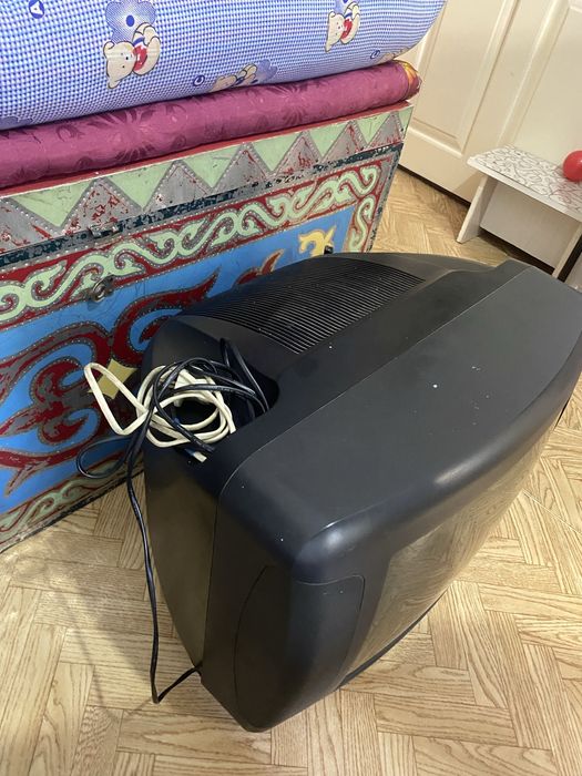 Продам телевизор недорого
