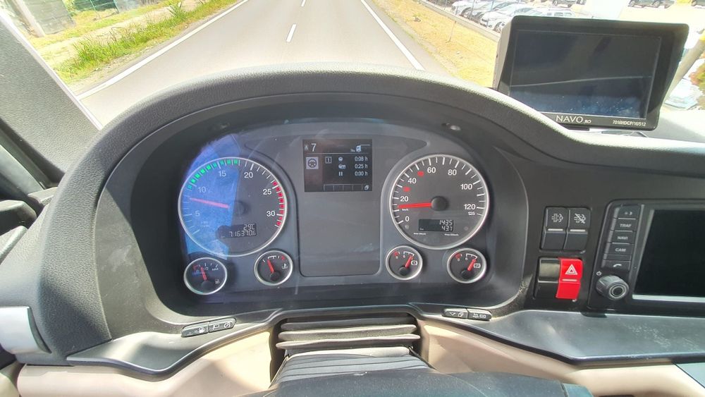 Ansamblu MAN TGX 18.500 (Euro 6) + Duba Frigo Schmitz
