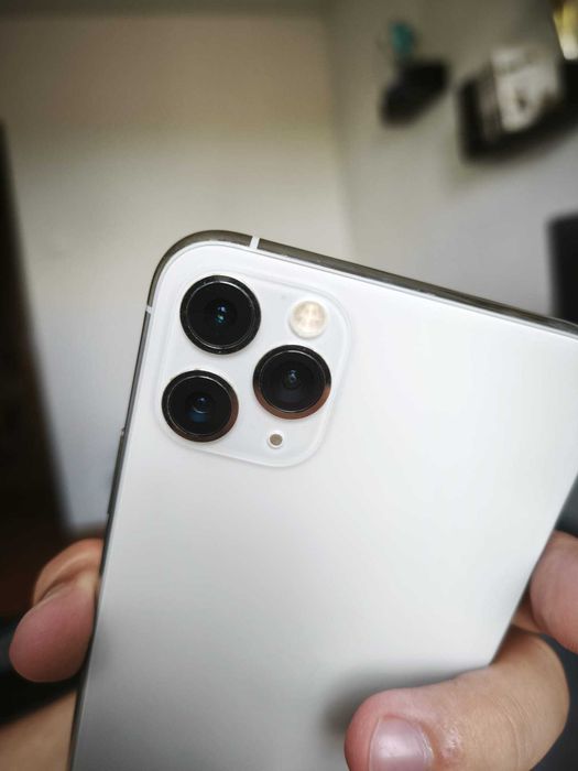 iPhone 11 Pro Max 64 GB White