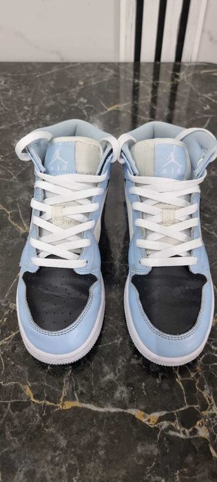 Nike Air Jordan 1 Mid GS Ice Blue