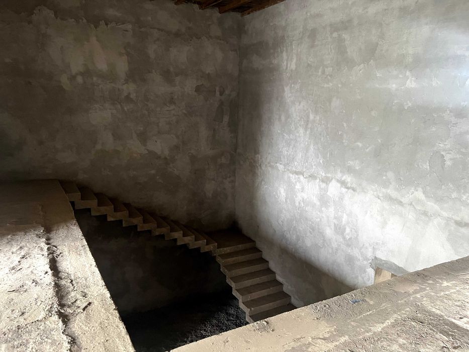 Дом   коробка(((Близнецы))) рн Охунбобоев ул Мойарик 2 проезд