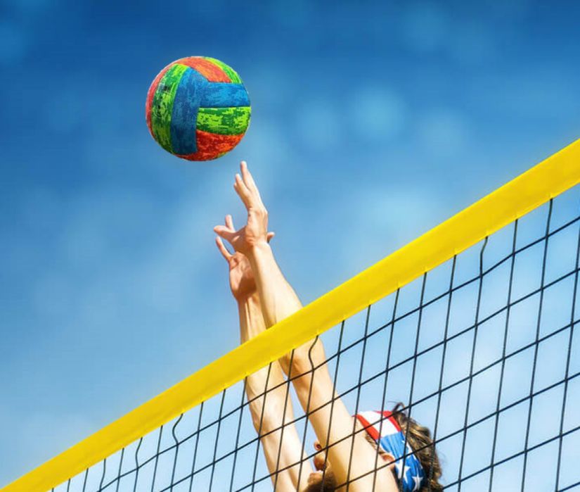 Перфектната цветна топка за волейбол