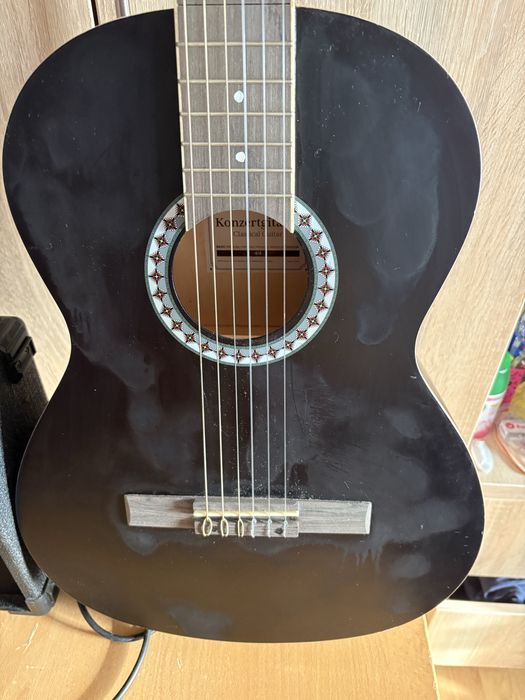 2 Chitari si amplificator