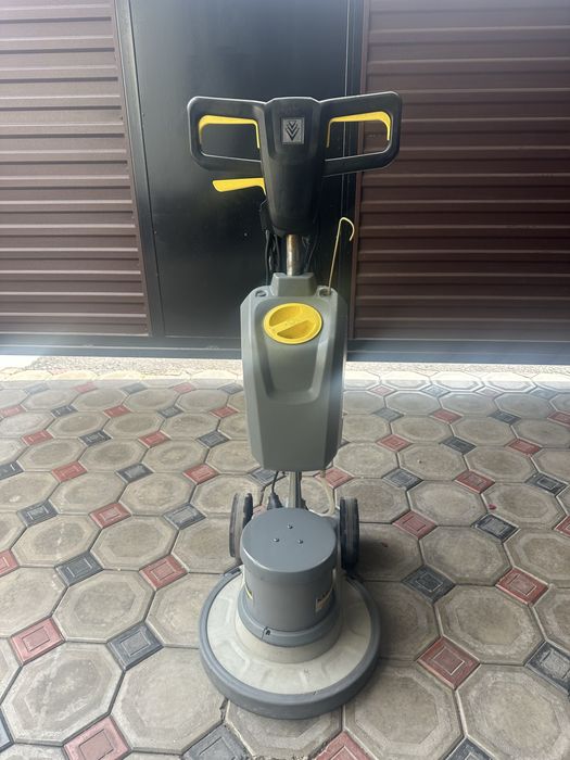 Роторная машина Karcher BDS 43/150