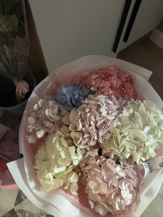 Продам свежие букеты розы