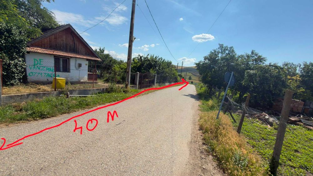 Vand casa cu teren