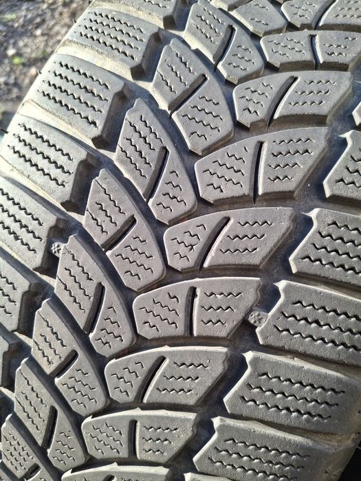 2 Anvelope de iarnă 205 55 r16  Firestone