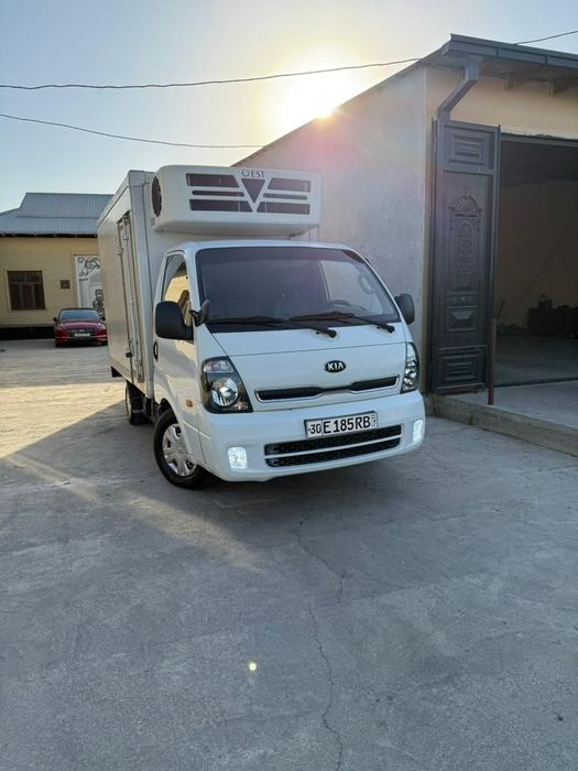 Срочно Кия бонго сотилади  йили 2019