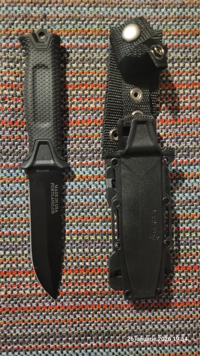 Vând cuțit robust, pentru activități outdoor (drumeții,  camping, etc)