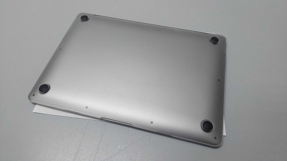 Apple macbook air 13 2020 m1