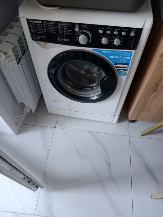 Продам стиральную машину