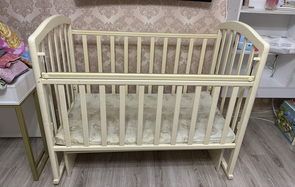 Продам детскую кровать, в отличном состоянии.