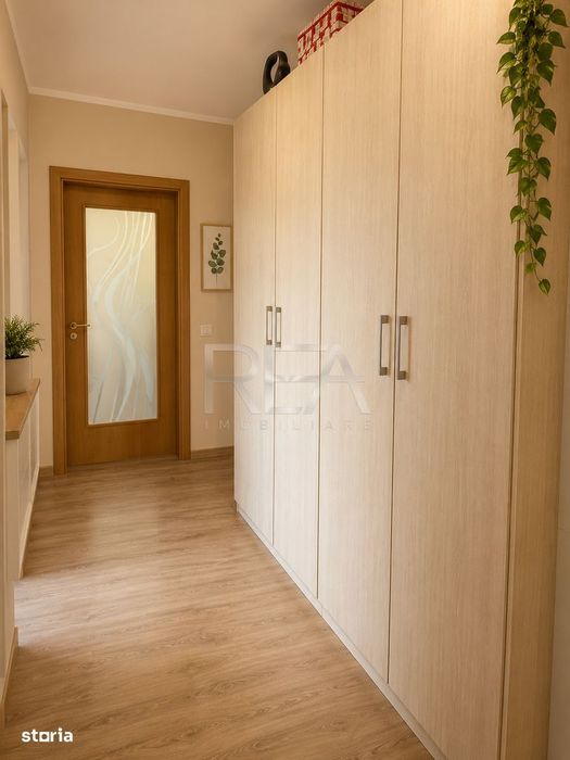 4 camere Vitan decomandat,centrala,inst. schimb.,parcare,an 1990,metro