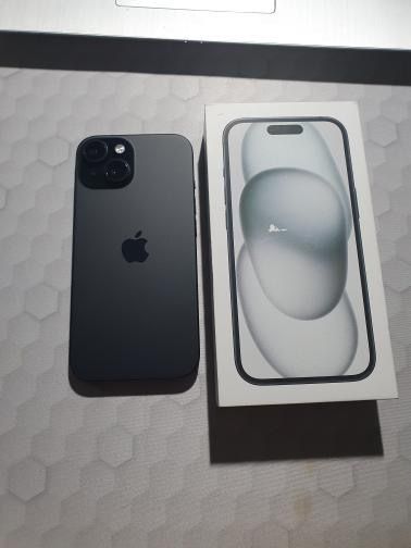 iPhone 15 256GB Negru – Baterie 100% – Cutie – Stare Excelentă