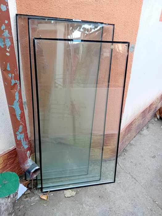 Sticla geam termopan cu diferite dimensiuni.