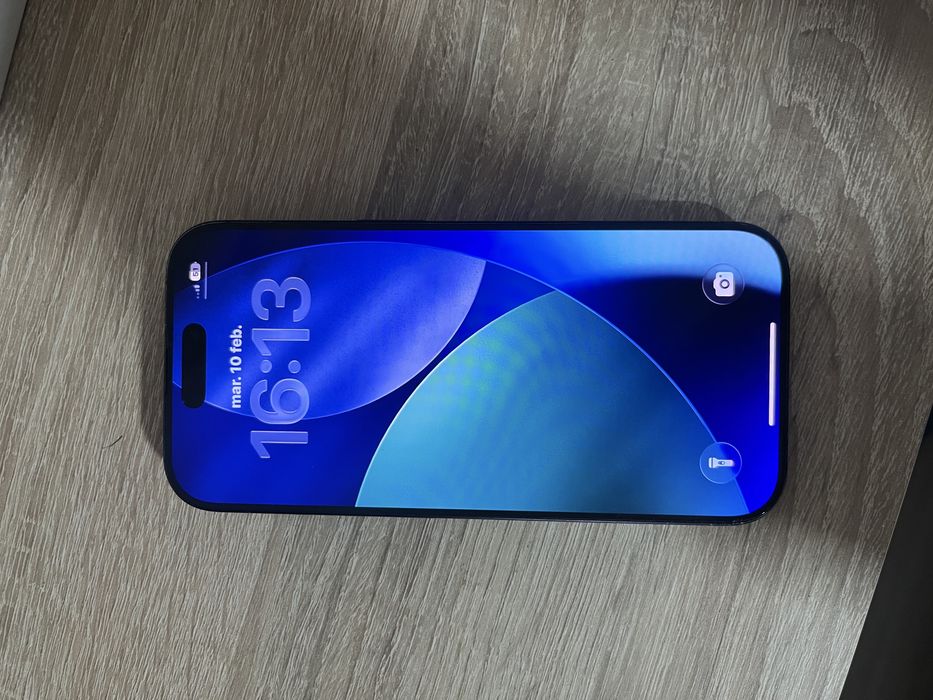Iphone 16 pro disponibil