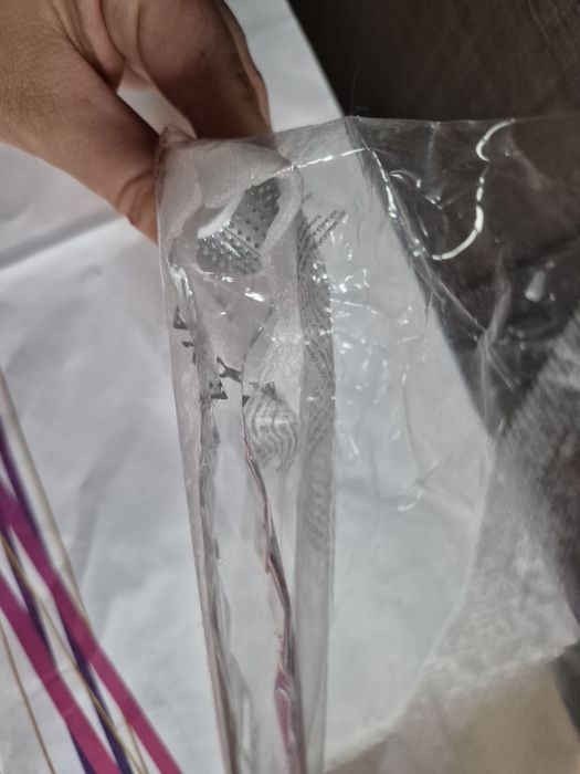 Dispozitiv pentru masaj facial, Avon