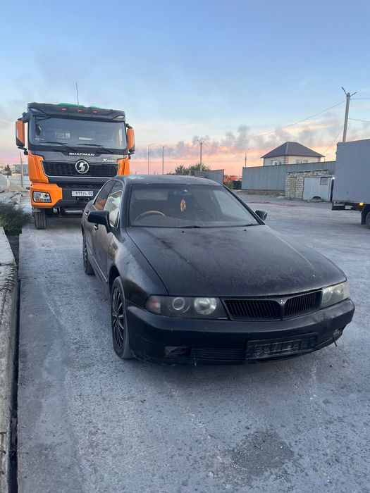 Mitsubishi diamante 1996