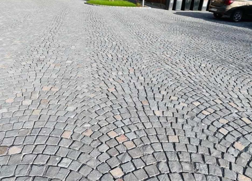 Piatra cubica andezit noua sau veche 10x10x10 + montaj profesional