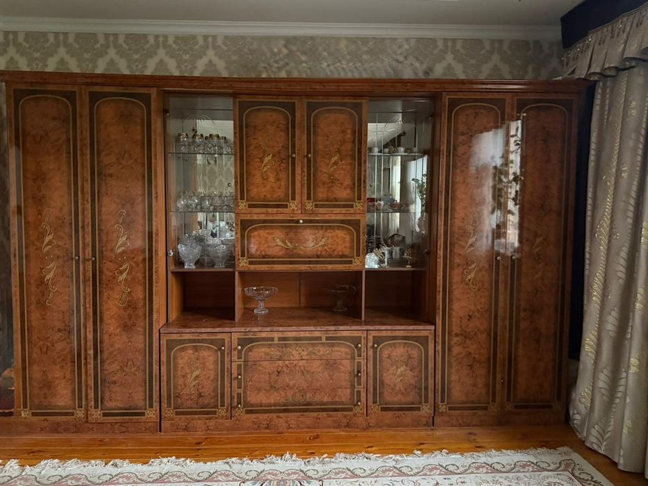 Стенный гарнитур