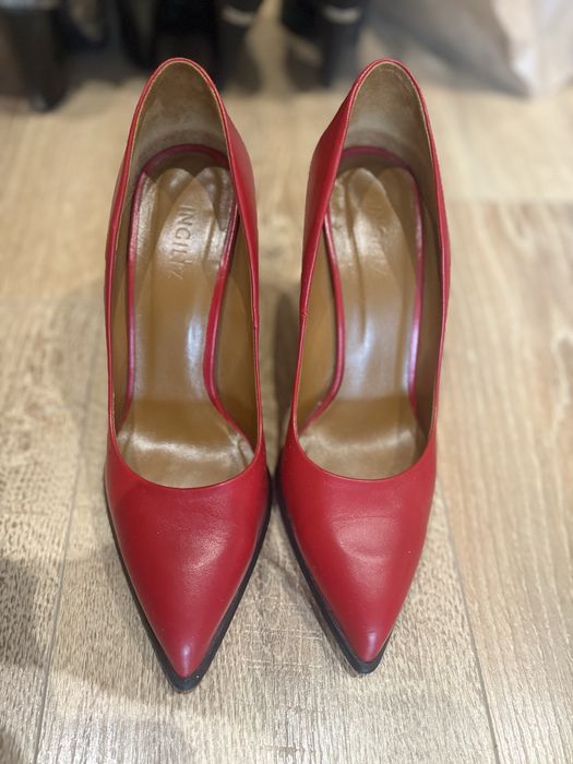 Кожени обувки на ток