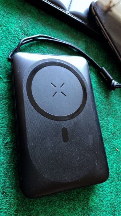 Продавам iphone 11 използван много малко време в много добро състояние