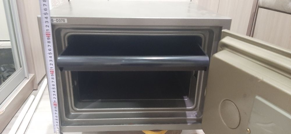 Продам сейф TOPAZ BS D370