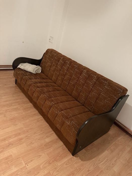 Canapea noua cu lada de depozitare