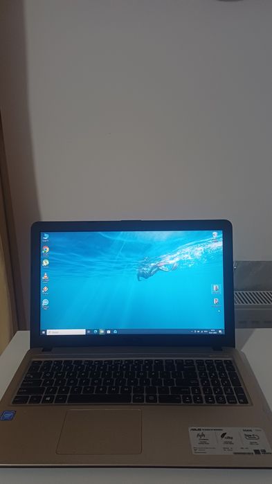 Laptop Asus x540 s