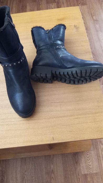 Женские зимние сапоги