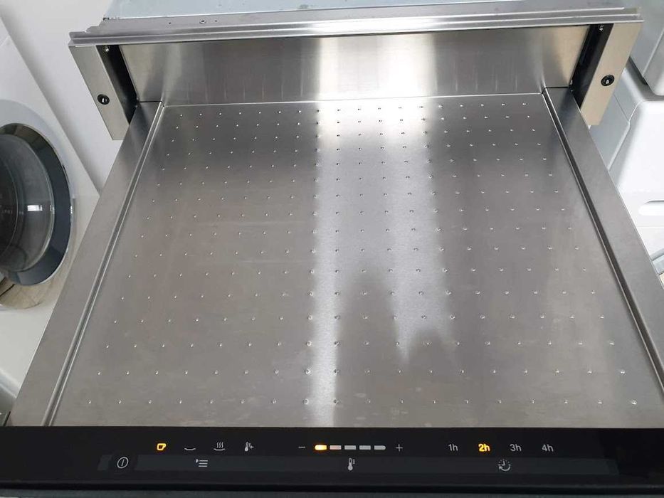 Miele Подгряващо Чекмедже без Дръжка за Вграждане в Кухня 14 cm