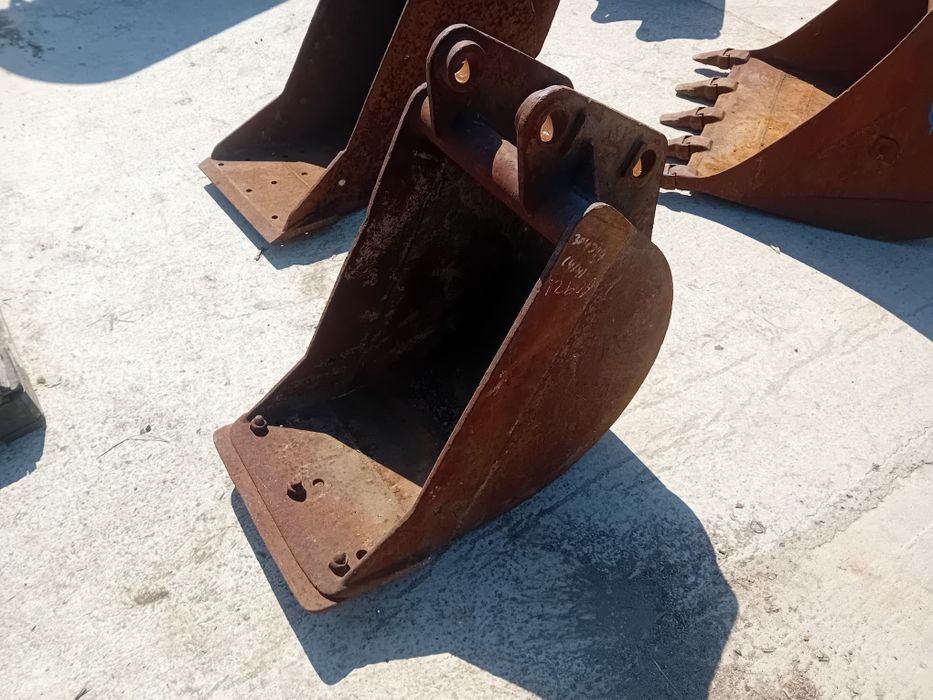 Cupa 40 cm excavator 4 6 tone