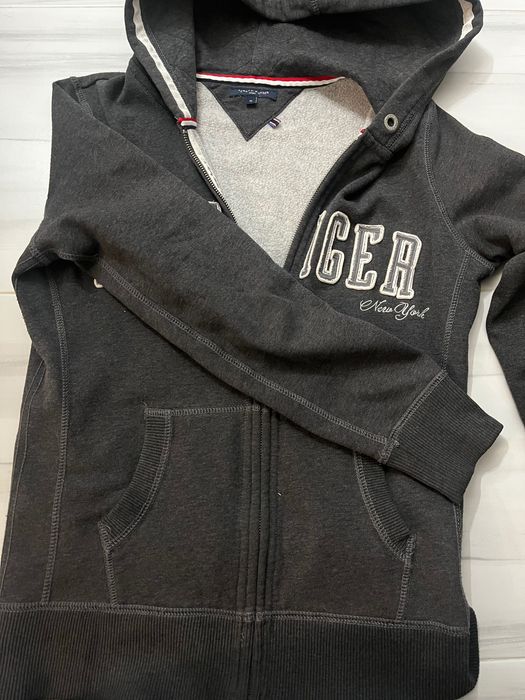 Tommy Hilfiger- дамско суичър