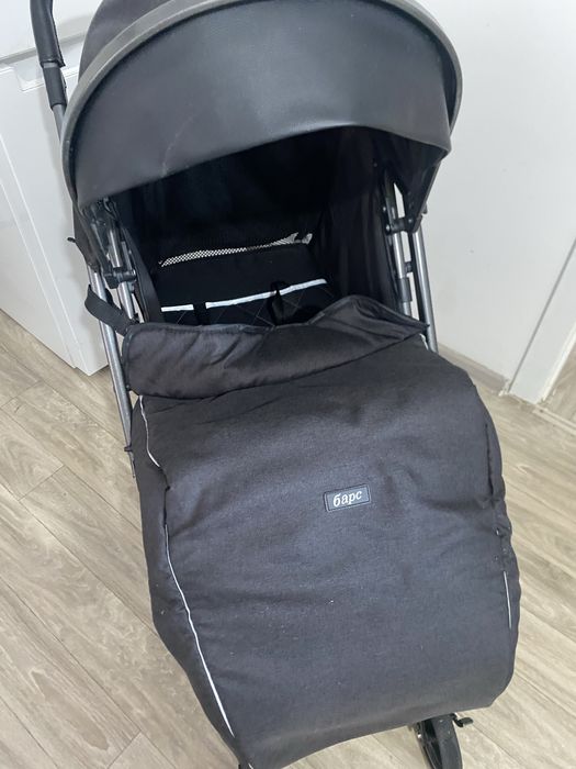 Коляска детская черный