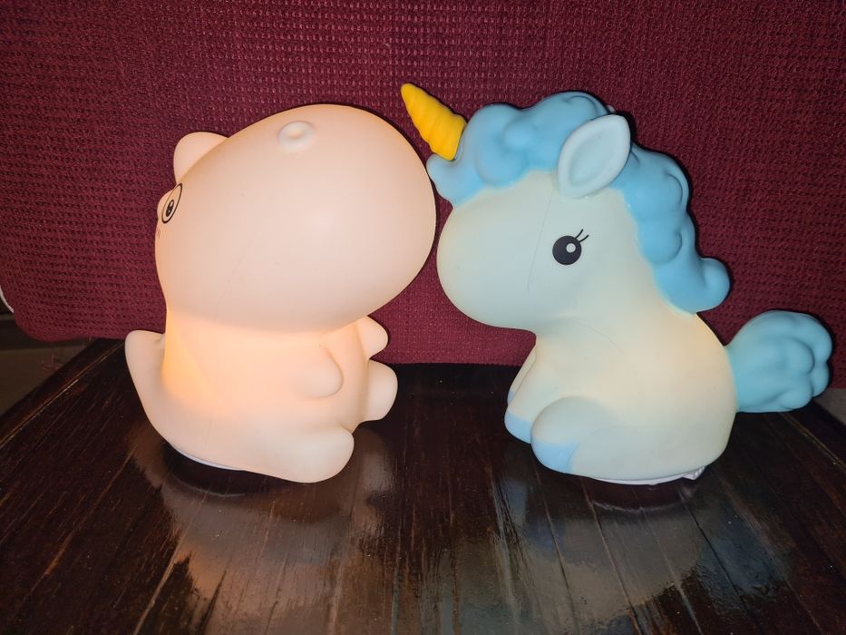 Продаются игрушки- ночники.