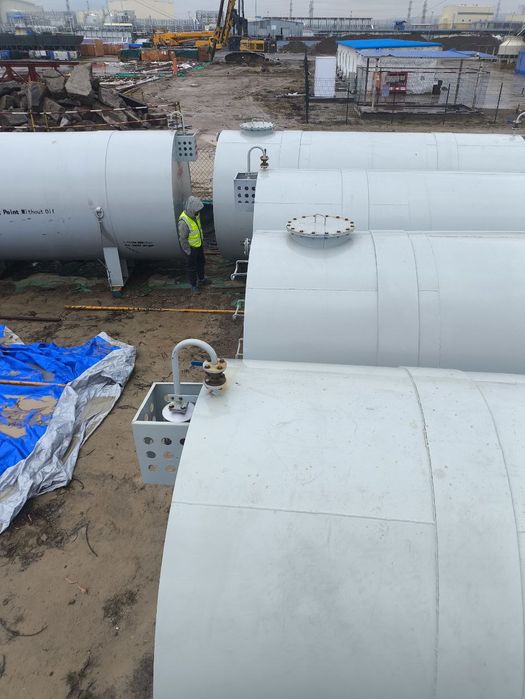 Контейнеры морские в ассортименте