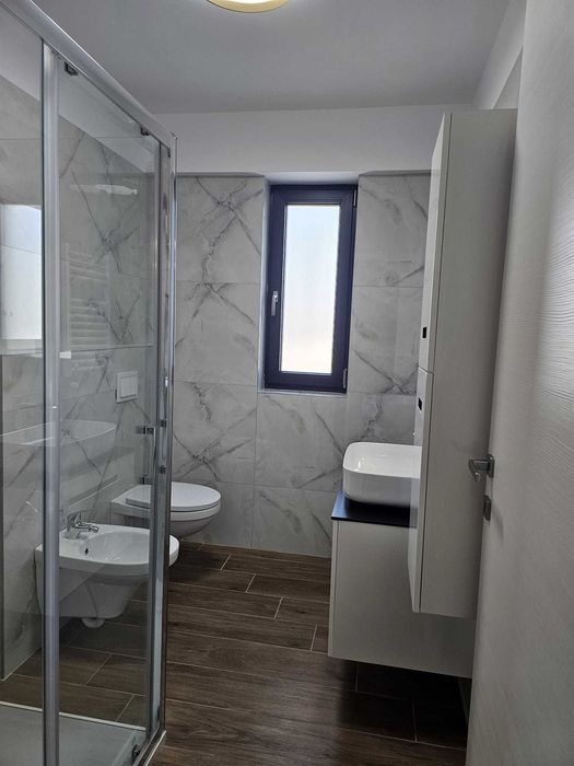 Apartament nou!bloc cu lift,mobilat utilat!