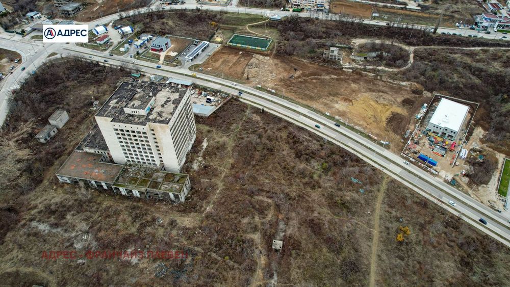 Продава се Парцел в Плевен, Дружба 1 - 4426 кв.м за 135 €/кв.м - Снимка #2