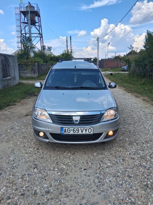 Vând Dacia Logan MCV - 2010