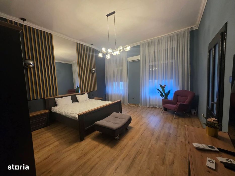 2 Apartamente De Vânzare La Pachet, În Centrul Oradei.