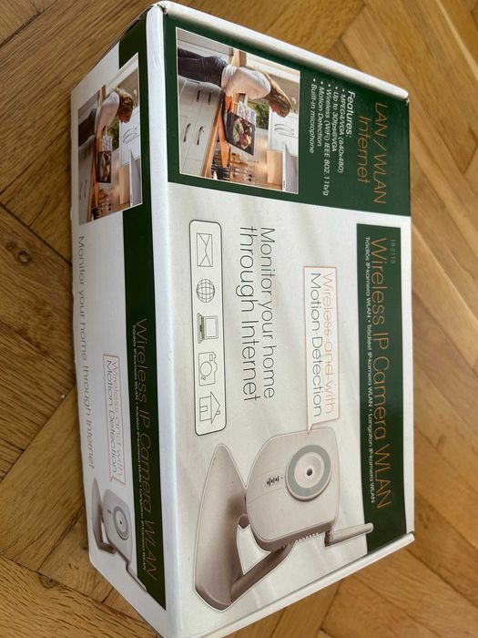 Продавам безжична IP камера бебефон WIFI с подарък колонки говорител